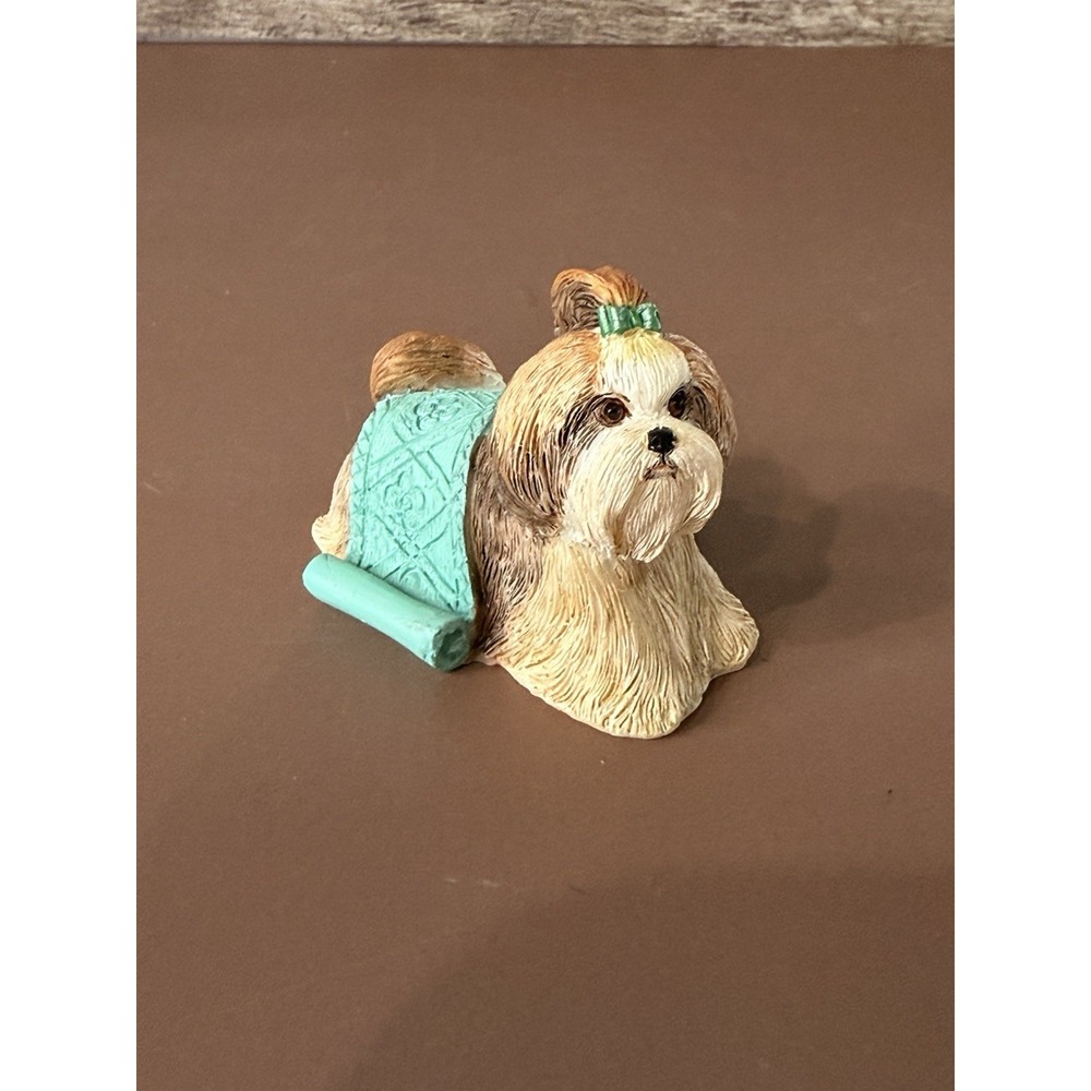 The Danbury Mint Shih Tzu Miniature Shelf Sitter Cute Rug Or Blanket Playing